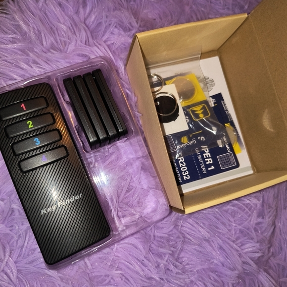 Carbon Fiber Key Finder Set 4 finders black - Picture 10 of 10